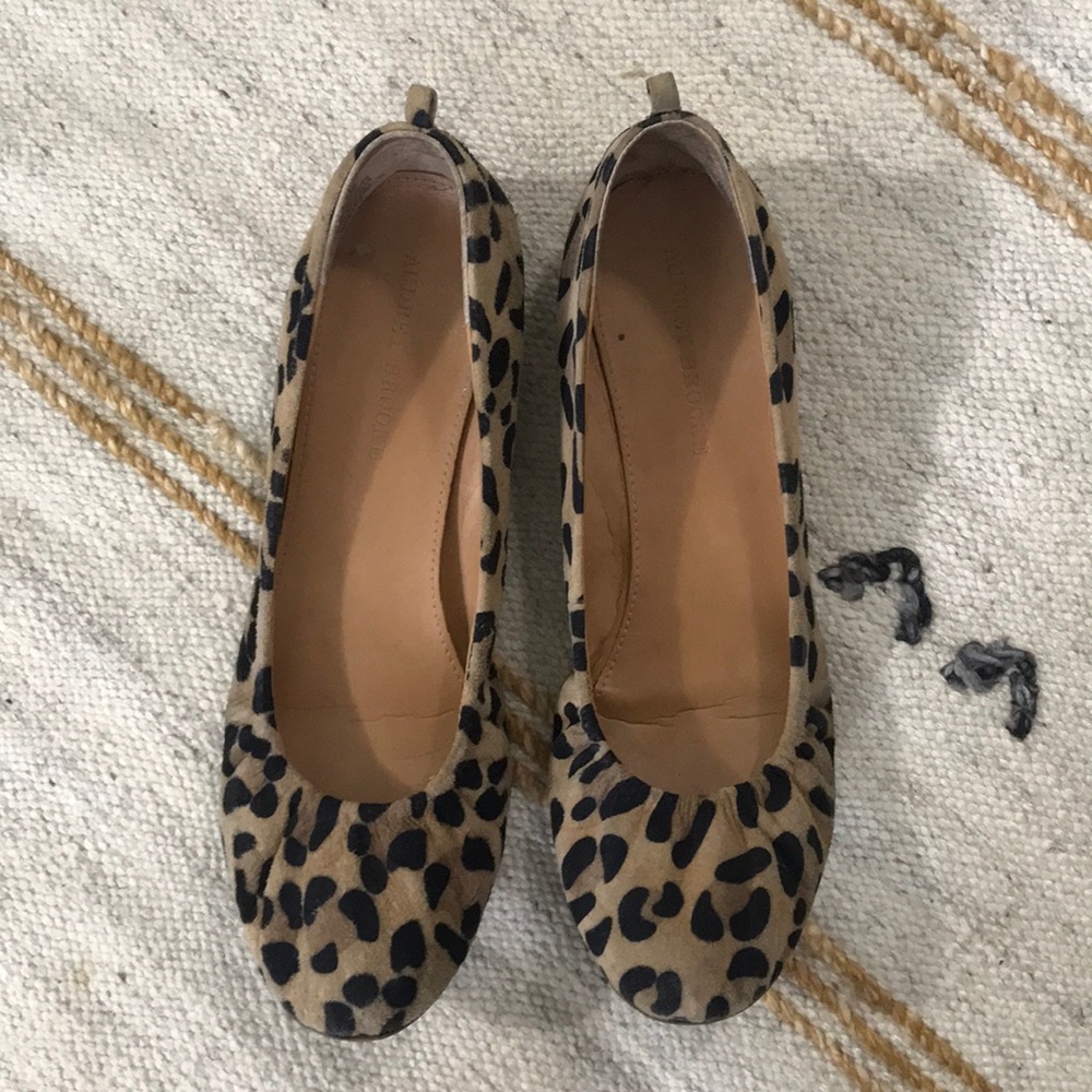 Comfy Leopard Print Ballet Flats